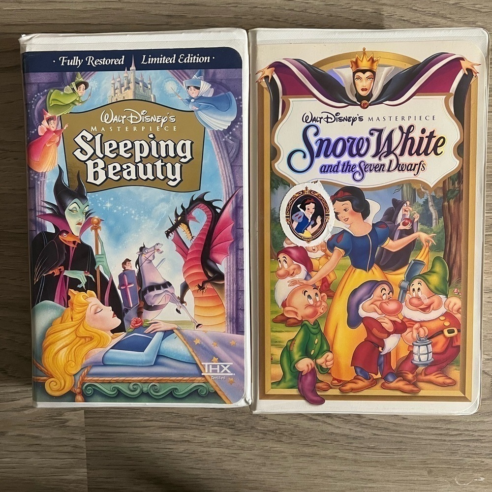 Disney Princess VHS Bundle featuring Sleeping Beauty and Snow White